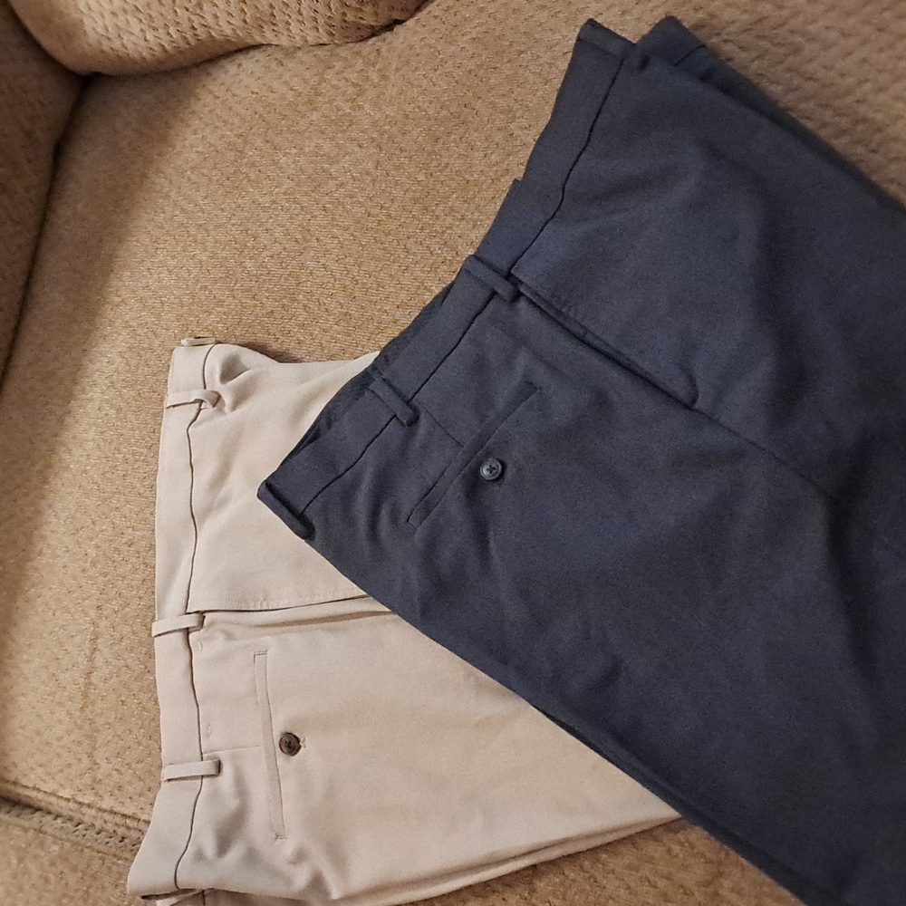 Set Of 2 Haggar Classic Fit Mens Pants Sz: 40 X 32